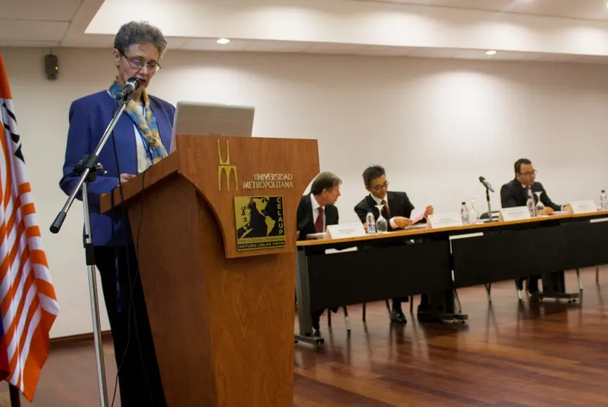 Vicerrectora maria elena cedeño