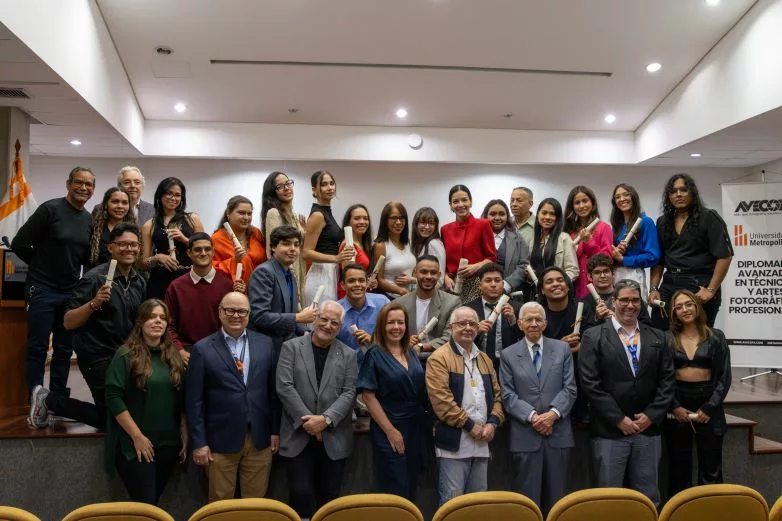 Celebrada la XXI Ceremonia de Graduación del Diplomado en Técnicas y Artes Fotográficas de AVECOFA